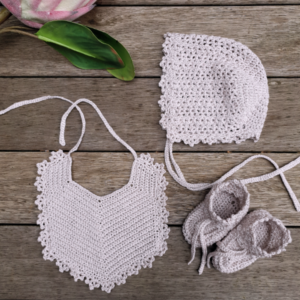 Lilac Crochet Bonnet Set / Newborn