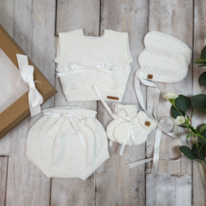 Aspen Lace Layette Gift Set / 3-6 Months